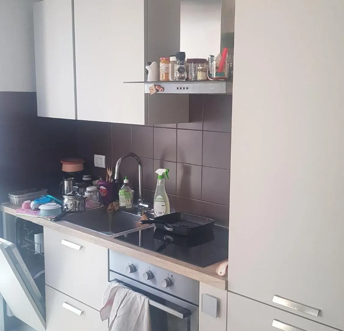 Bright Three-Room Apartment With Terrace In Μιλάνο